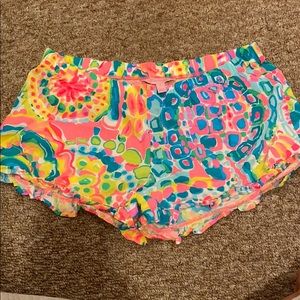 Lilly Pulitzer elastic waist short shorts